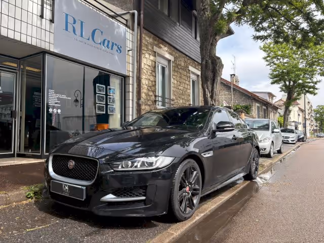 Jaguar Xe